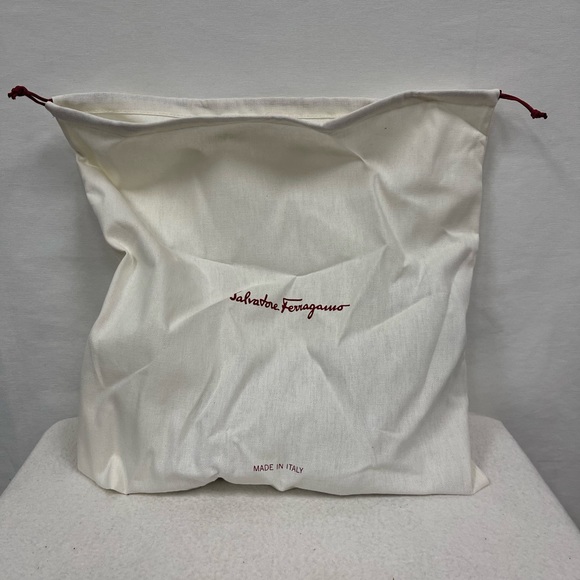 Salvatore Ferragamo - Osimoglit Womens Leather Slip On Pumps Heels in Silver NWT - Picture 8 of 10